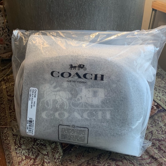 Authentic COACH Signature Coated canvas /smooth leather zip top crossbody - Picture 3 of 9